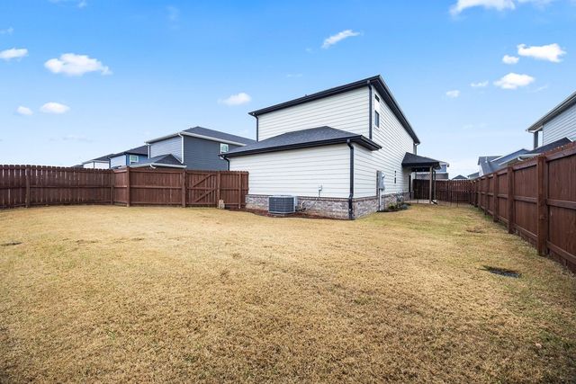 1721 Whitney Lane, Rogers, AR 72758