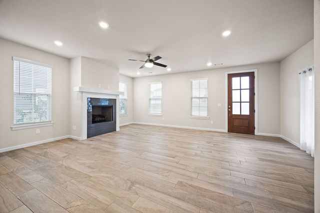 1721 Whitney Lane, Rogers, AR 72758