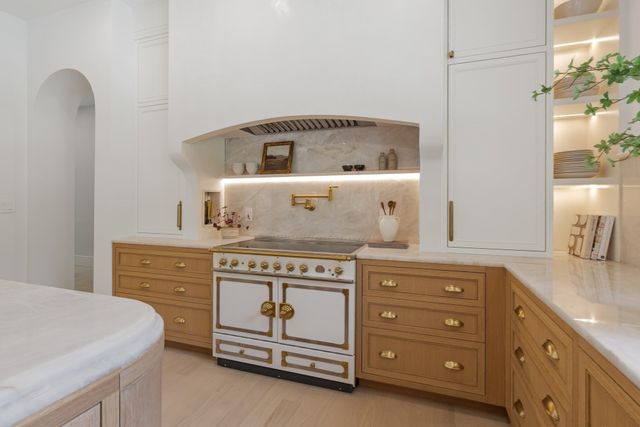 101 Alban Road, Newton, MA 02468