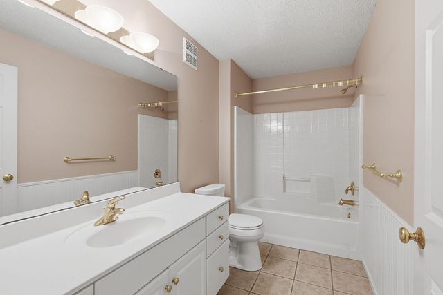 18681 Kalmar Trail, Lakeville, MN 55044