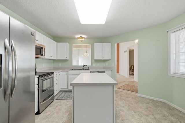 18681 Kalmar Trail, Lakeville, MN 55044