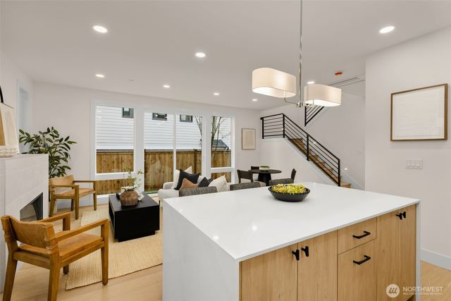 11413 NE 91st Street, Kirkland, WA 98033