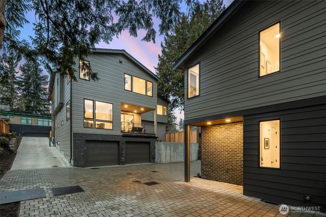 11413 NE 91st Street, Kirkland, WA 98033