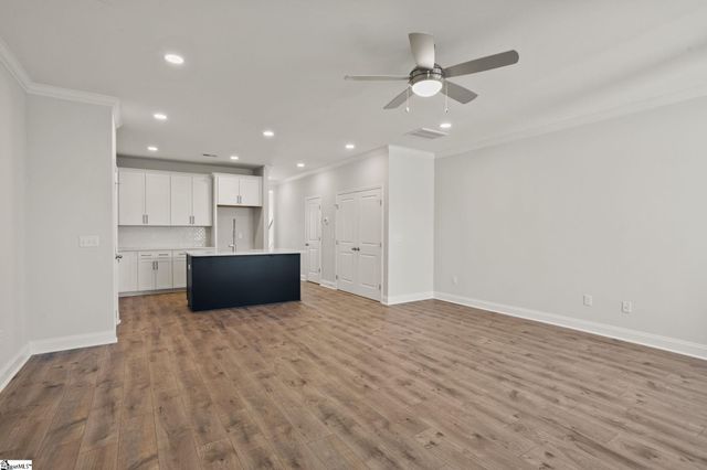 220 Lake Greenwood Boulevard, Greenwood, SC 29649