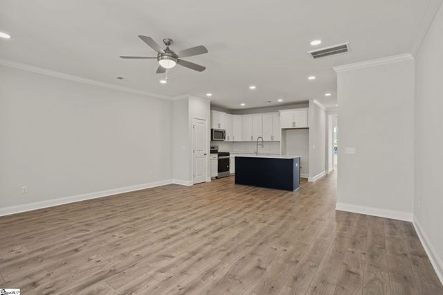 220 Lake Greenwood Boulevard, Greenwood, SC 29649