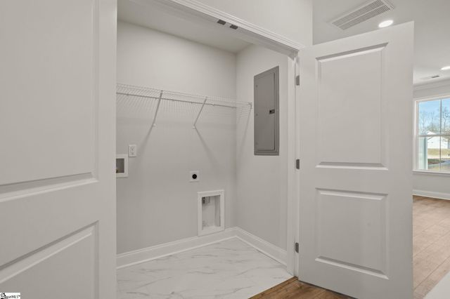 220 Lake Greenwood Boulevard, Greenwood, SC 29649