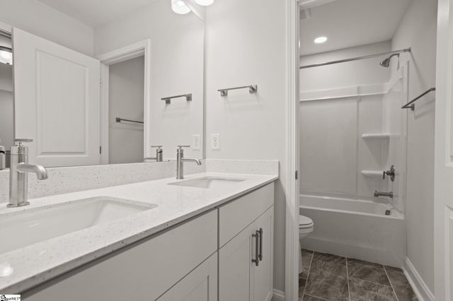 220 Lake Greenwood Boulevard, Greenwood, SC 29649