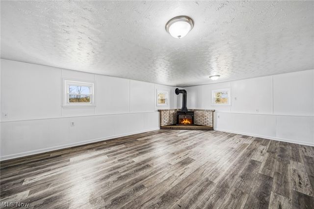 15904 Claridon Troy Road, Burton, OH 44021