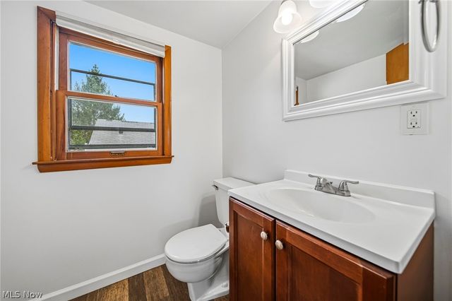 15904 Claridon Troy Road, Burton, OH 44021