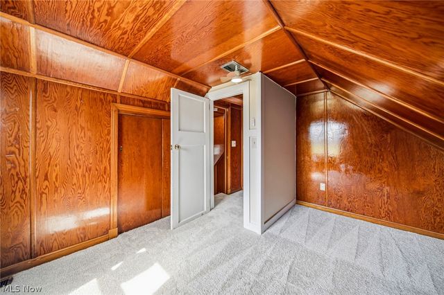 15904 Claridon Troy Road, Burton, OH 44021