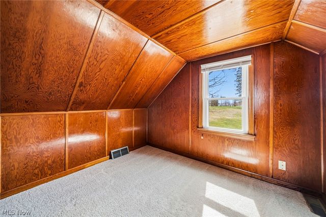 15904 Claridon Troy Road, Burton, OH 44021