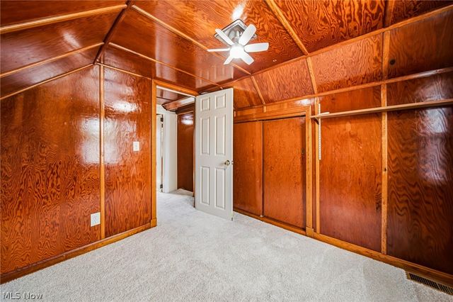 15904 Claridon Troy Road, Burton, OH 44021