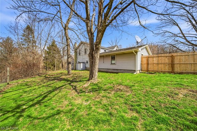 15904 Claridon Troy Road, Burton, OH 44021