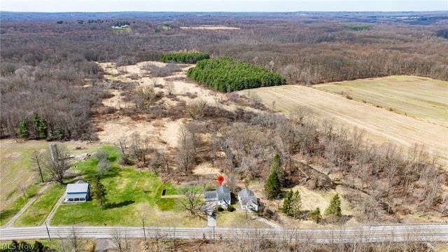 15904 Claridon Troy Road, Burton, OH 44021