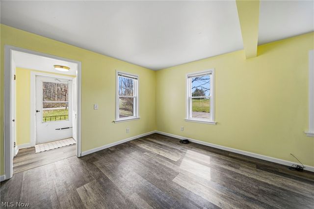 15904 Claridon Troy Road, Burton, OH 44021