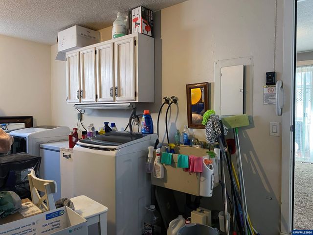 4912 Settlers Dr NE, Salem, OR 97305