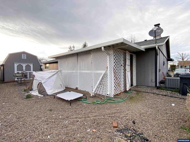 4912 Settlers Dr NE, Salem, OR 97305