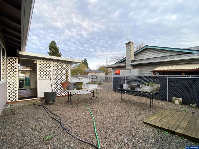 4912 Settlers Dr NE, Salem, OR 97305