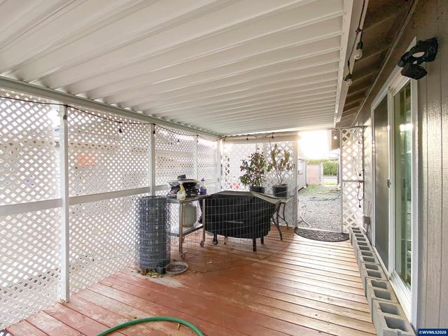 4912 Settlers Dr NE, Salem, OR 97305