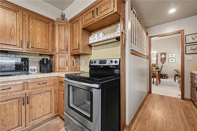 12893 Cambridge CT Court, Leawood, KS 66209