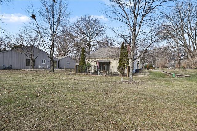 12893 Cambridge CT Court, Leawood, KS 66209