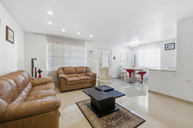 321 Piedmont G, Delray Beach, FL 33484