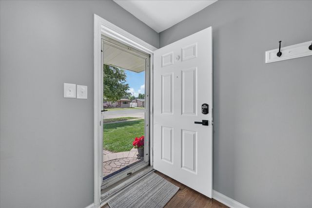 34330 Florence Street, Westland, MI 48185