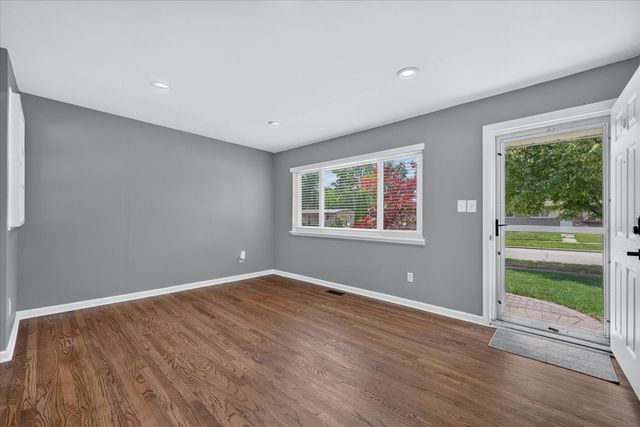 34330 Florence Street, Westland, MI 48185