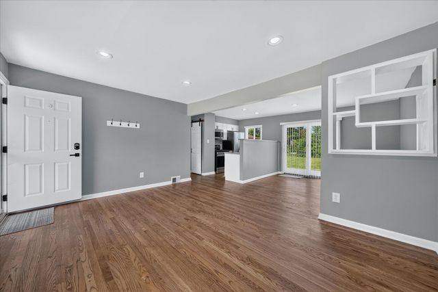 34330 Florence Street, Westland, MI 48185