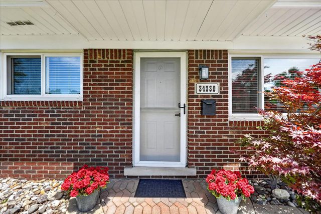 34330 Florence Street, Westland, MI 48185