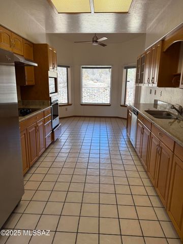 5121 N Apache Hills Trail, Tucson, AZ 85750