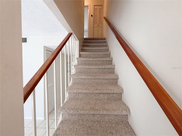 219 AMHERST AVENUE 105, Sarasota, FL 34232