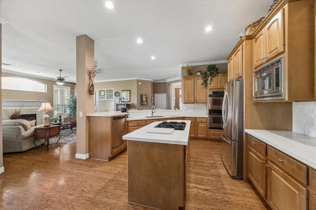 8923 Four Leaf Drive, Sugar Land, TX 77479