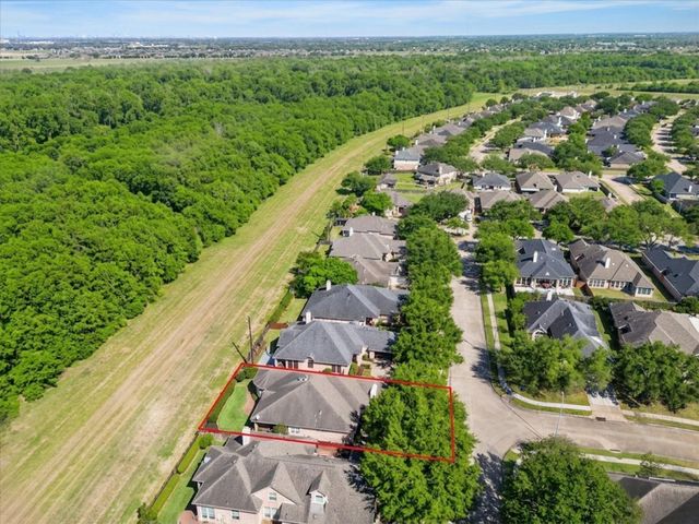 8923 Four Leaf Drive, Sugar Land, TX 77479