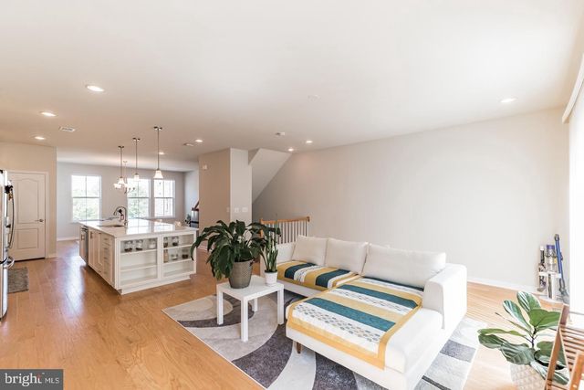 3057 ALAN SHEPARD, Oak Hill, VA 20171