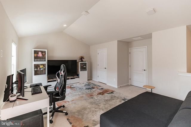 3057 ALAN SHEPARD, Oak Hill, VA 20171
