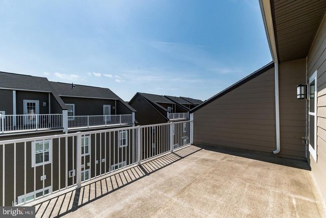 3057 ALAN SHEPARD, Oak Hill, VA 20171