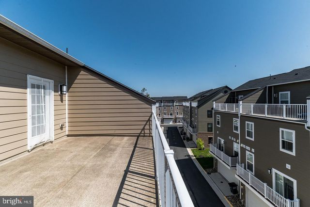 3057 ALAN SHEPARD, Oak Hill, VA 20171