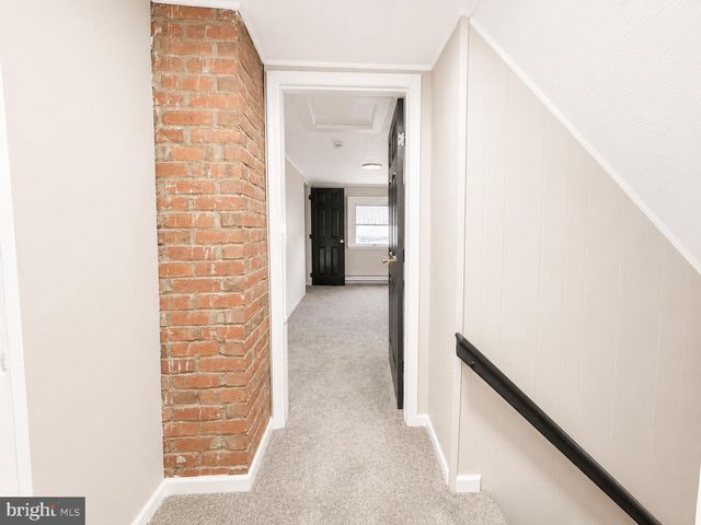 27 RIVER LN, Levittown, PA 19055