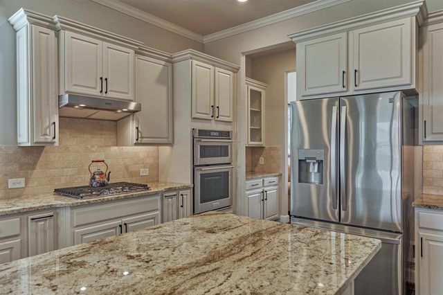 271 Spotted Saddle Court, The Woodlands, TX 77382