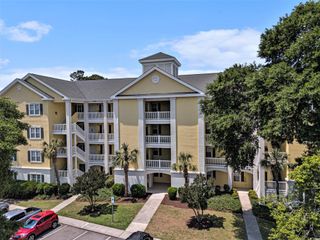 601 Hillside Dr N Apt 2135, North Myrtle Beach, SC 29582