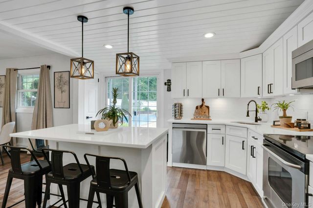 12 Rachel Avenue, Commack, NY 11725