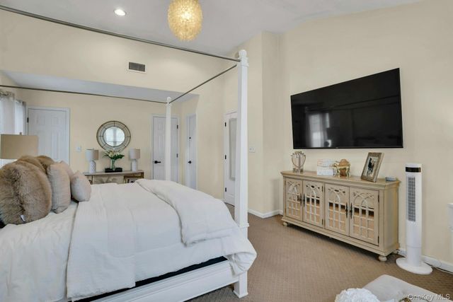 12 Rachel Avenue, Commack, NY 11725