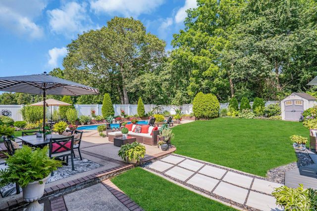 12 Rachel Avenue, Commack, NY 11725