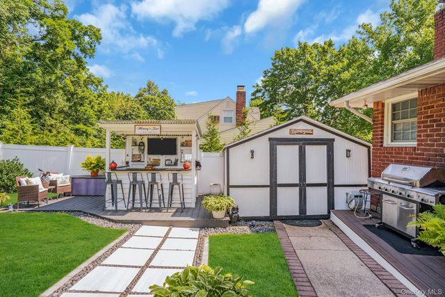 12 Rachel Avenue, Commack, NY 11725