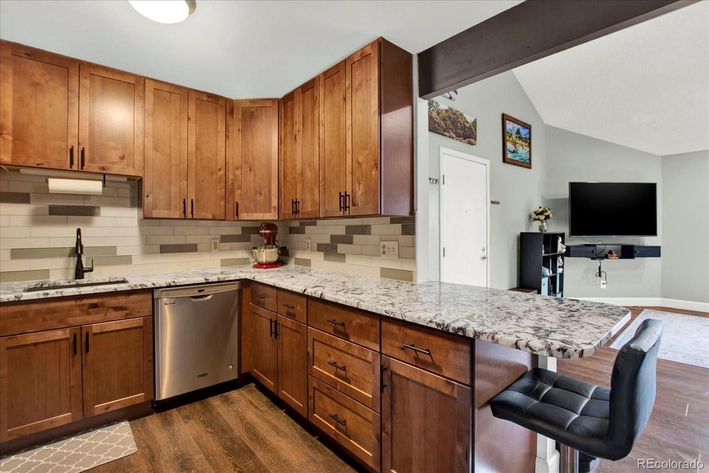 3345 S Ammons Street 5-202, Lakewood, CO 80227