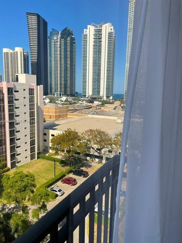17011 N Bay Road 1005, Sunny Isles Beach, FL 33160