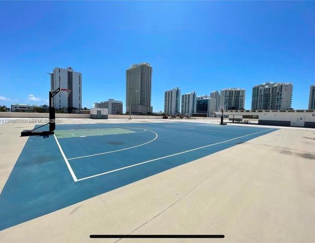 17011 N Bay Road 1005, Sunny Isles Beach, FL 33160