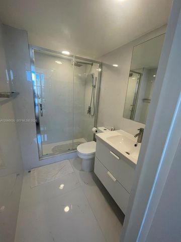 17011 N Bay Road 1005, Sunny Isles Beach, FL 33160