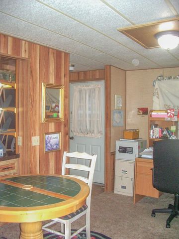 1061 Lee Roze Lane, Grants Pass, OR 97527